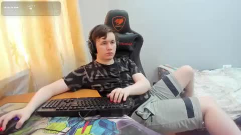 Snapshot of iliaskrislove chatting on 07.28.26 iliaskris online show from 07.28.26