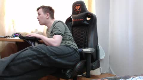 Snapshot of iliaskrisloveee chatting on 05.22.26 lord online show from 05.22.26