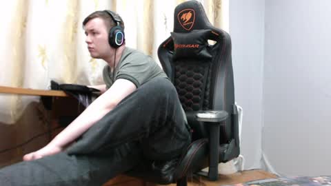 Snapshot of iliaskrisloveee chatting on 05.23.26 lord online show from 05.23.26