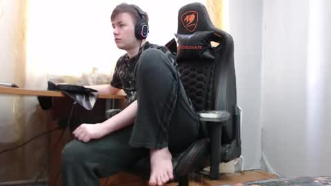 Snapshot of iliaskrisloveee chatting on 05.24.26 lord online show from 05.24.26