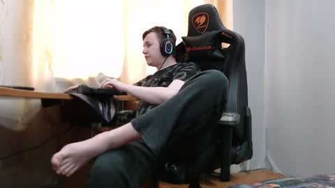 Snapshot of iliaskrisloveee chatting on 05.28.26 lord online show from 05.28.26