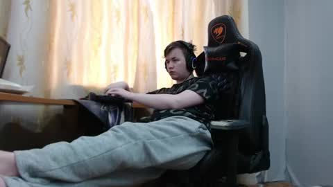 Snapshot of iliaskrisloveee chatting on 06.12.26 lord online show from 06.12.26