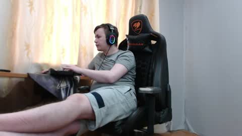 Snapshot of iliaskrisloveee chatting on 06.15.26 lord online show from 06.15.26
