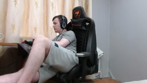 Snapshot of iliaskrisloveee chatting on 06.22.26 lord online show from 06.22.26