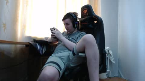 Snapshot of iliaskrisloveee chatting on 06.27.26 lord online show from 06.27.26