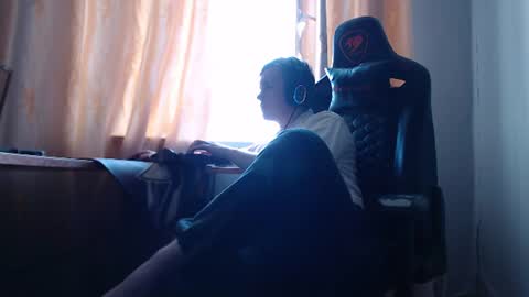 Snapshot of iliaskrisloveee chatting on 07.09.26 lord online show from 07.09.26