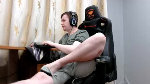 Snapshot of iliaskrisloveee chatting on 07.20.26 lord online show from 07.20.26