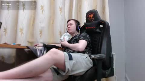 Snapshot of iliaskrisloveee chatting on 07.28.26 lord online show from 07.28.26