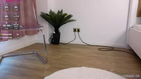 Emma online show from 10.25.25