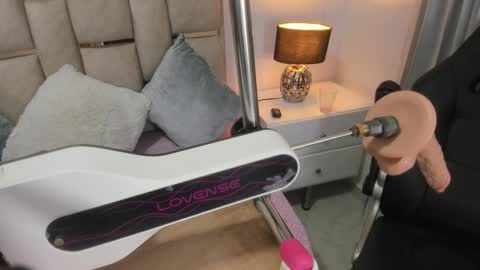 ILY   online show from 12.05.24