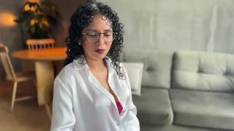 Kloe online show from 09.11.25