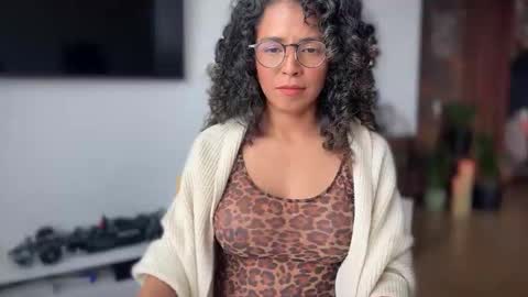 Kloe online show from 10.10.25