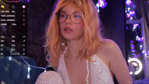 Lindsey and Candice online show from 12.22.25