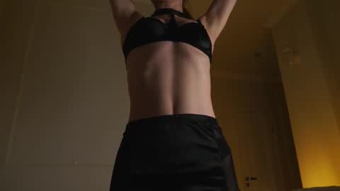 Snapshot of illona_harriss chatting on 10.23.25 illona_harriss online show from 10.23.25