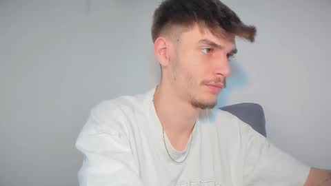 Snapshot of illusions888 chatting on 11.17.25 D-Illusion online show from 11.17.25