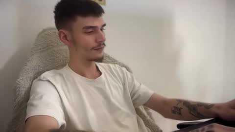 Snapshot of illusions888 chatting on 12.01.25 D-Illusion online show from 12.01.25