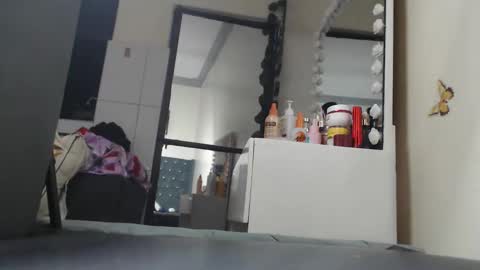 Sandrah online show from 02.03.26