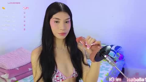 Isa Vasquez  online show from 10.13.25