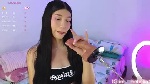 Isa Vasquez  online show from 10.22.25