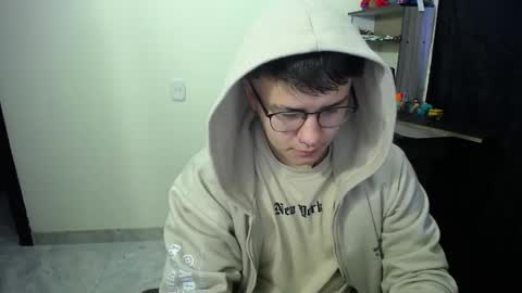 Snapshot of im__noah chatting on 03.02.25 im__noah online show from 03.02.25