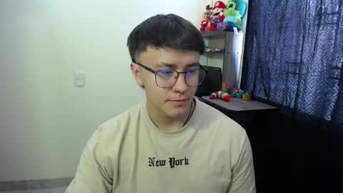 Snapshot of im__noah chatting on 03.02.25 im__noah online show from 03.02.25