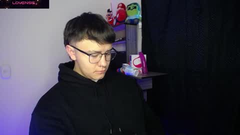 Snapshot of im__noah chatting on 03.06.25 im__noah online show from 03.06.25