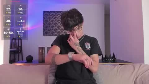 IM  THOMAS online show from 12.19.25