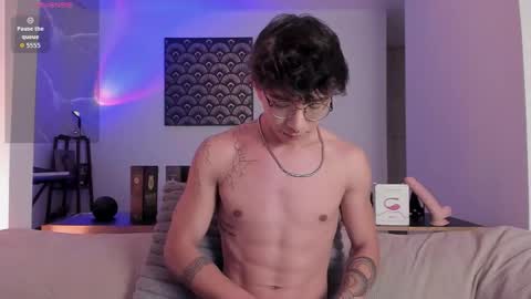 IM  THOMAS online show from 12.21.25