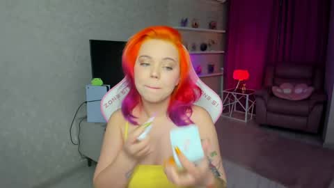 Roxy online show from 04.29.26