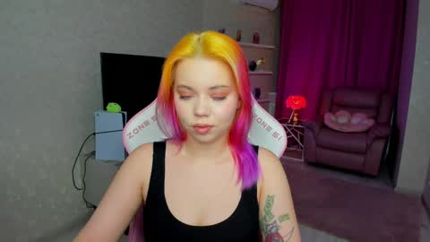 Snapshot of im__youre_sunshine chatting on 06.07.26 Roxy online show from 06.07.26