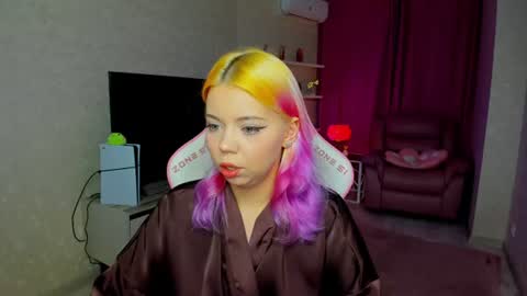 Snapshot of im__youre_sunshine chatting on 06.21.26 Roxy online show from 06.21.26