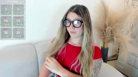 Snapshot of im_dalhia chatting on 02.26.26 DAHLIA online show from 02.26.26