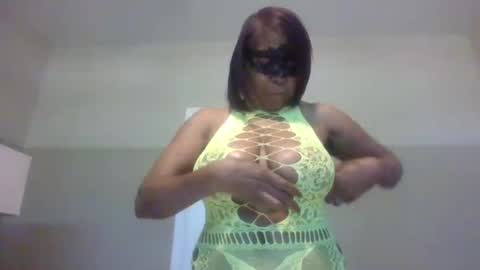 weet exy Cougar online show from 05.17.26