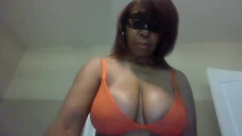 weet exy Cougar online show from 05.21.26