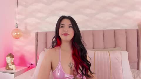 Nika online show from 10.28.25