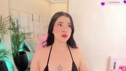 Snapshot of im_nika_ chatting on 07.22.26 Nika online show from 07.22.26