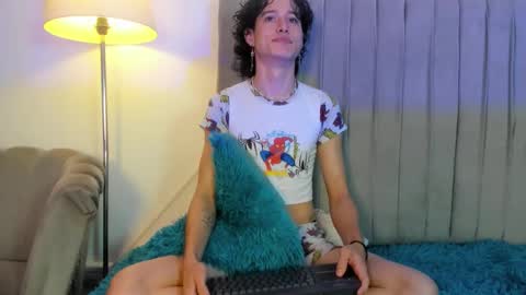 Perseo - Help me with 50 thumbs up online show from 01.11.26