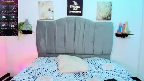 im_riley_ online show from 05.05.26
