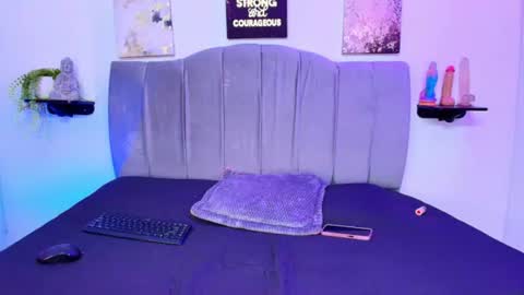 im_riley_ online show from 06.13.26