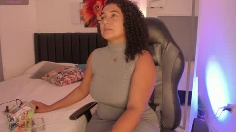 Snapshot of imacwenn_ chatting on 03.06.25 Sofia online show from 03.06.25