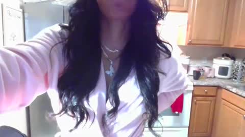 Snapshot of iman_love chatting on 02.05.25 iman_love online show from 02.05.25