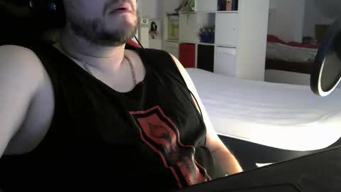 Snapshot of imaqtipie chatting on 11.11.25 Marv online show from 11.11.25