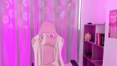 Snapshot of imbabedani chatting on 12.02.25 Danibabe online show from 12.02.25