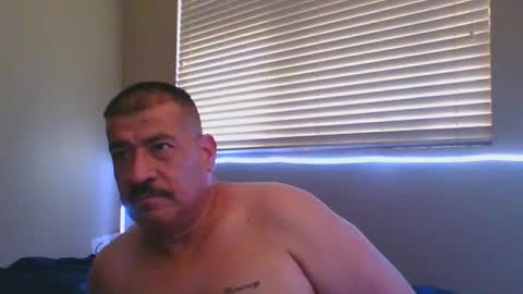 Snapshot of imbackmandosuknw chatting on 12.23.24 imbackmandosuknw online show from 12.23.24