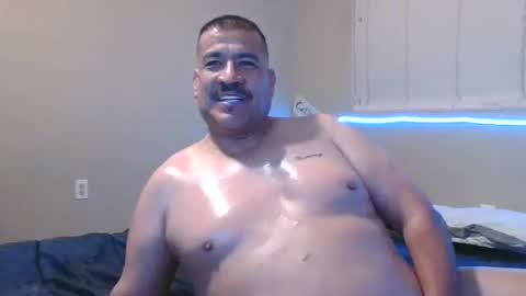 Snapshot of imbackmandosuknw chatting on 01.19.26 imbackmandosuknw online show from 01.19.26