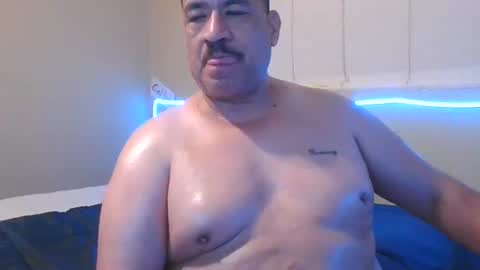 Snapshot of imbackmandosuknw chatting on 02.10.26 imbackmandosuknw online show from 02.10.26