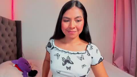 Snapshot of imdayaadams chatting on 01.25.25 Dayana online show from 01.25.25