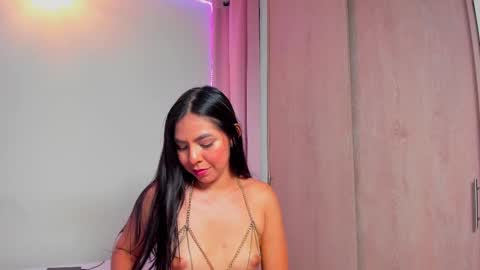 Snapshot of imdayaadams chatting on 02.21.25 Dayana online show from 02.21.25