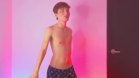 Snapshot of imjuanse chatting on 10.27.25 Juan Sebastian online show from 10.27.25