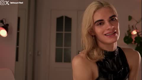 Snapshot of imkawaiiboi chatting on 09.11.25 sasha hethey online show from 09.11.25